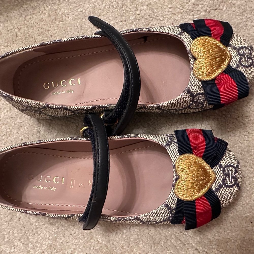 Girls Gucci Flats size 27